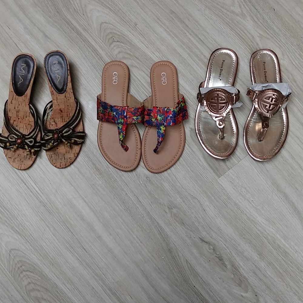 3 pair of flat sandal Size 6